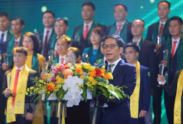 Trưởng Ban Kinh tế Trung ương Trần Tuấn Anh phát biểu tại buổi lễ. (Ảnh: Hoàng Hiếu/TTXVN)