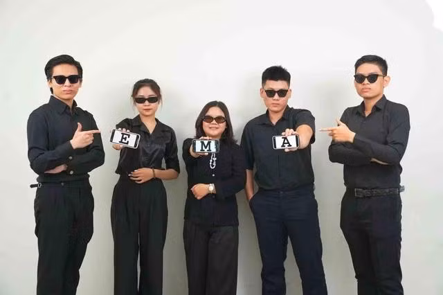 Nhóm EMA. Ảnh KIM NGỌC NGHIÊN Nhóm EMA. Ảnh KIM NGỌC NGHIÊN