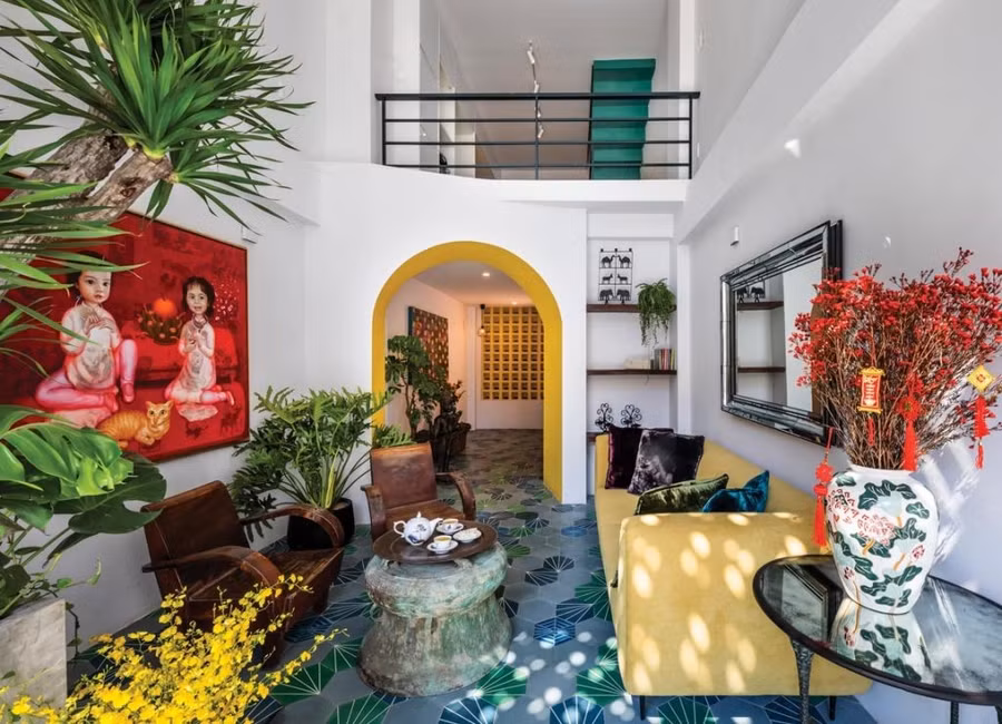 Bố trí cây xanh ở phòng khách sẽ làm không gian trở nên đẹp hơn. Ảnh: MM Home Bố trí cây xanh ở phòng khách sẽ làm không gian trở nên đẹp hơn. Ảnh: MM Home
