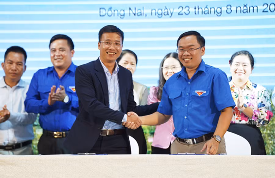 Sự kiện hợp tác giữa Tỉnh đoàn Đồng Nai và Airnano góp phần đưa công nghệ máy bay phun thuốc về nông thôn