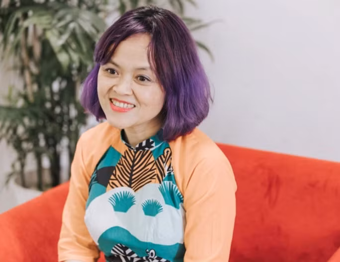 Bà Hoàng Thị Minh Hồng.