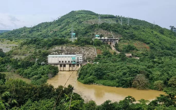 Sáng 1-8, hồ thủy điện Buôn Tur Sarh chạy máy bình thường với lưu lượng 48 m3/giây.