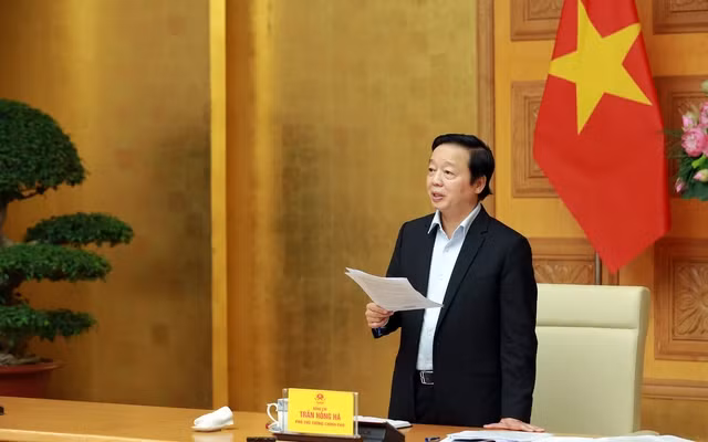 Phó Thủ tướng Trần Hồng Hà chủ trì hội nghị chiều 15-12