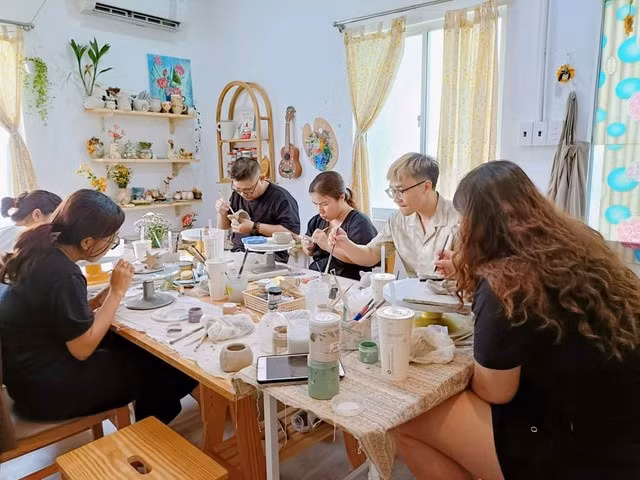 Trong không gian tĩnh lặng là lúc tinh thần thực hành nghệ thuật của người trẻ được phát huy sôi nổi, hiệu quả Trong không gian tĩnh lặng là lúc tinh thần thực hành nghệ thuật của người trẻ được phát huy sôi nổi, hiệu quả