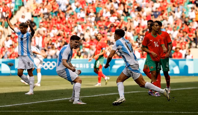Giuliano Simeone ghi bàn mở đầu cho chuyến hành trình gian khó của Argentina tại Olympic 2024 Giuliano Simeone ghi bàn mở đầu cho chuyến hành trình gian khó của Argentina tại Olympic 2024