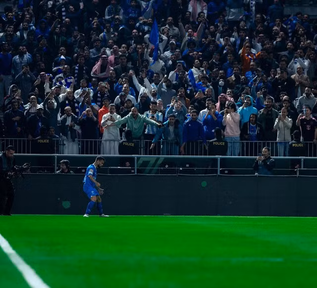 Michael ăn mừng theo phong cách của Ronaldo. Ảnh: REUTERS Michael ăn mừng theo phong cách của Ronaldo. Ảnh: REUTERS