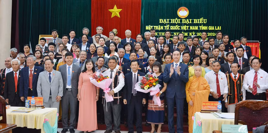 Ủy ban MTTQ Việt Nam tỉnh Gia Lai khóa X, nhiệm kỳ 2019-2024. Ảnh: Lê Đại