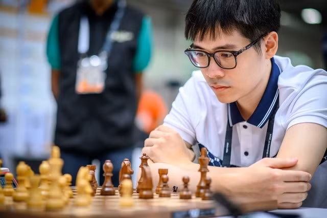 Lê Tuấn Minh chia điểm cùng Yu Yangyi