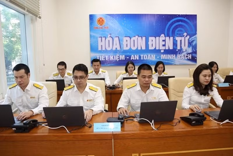 Tổng cục Thuế yêu cầu các cục thuế tập trung vào việc rà soát các hóa đơn xuất bán ra của 524 doanh nghiệp. Ảnh: Tổng cục Thuế