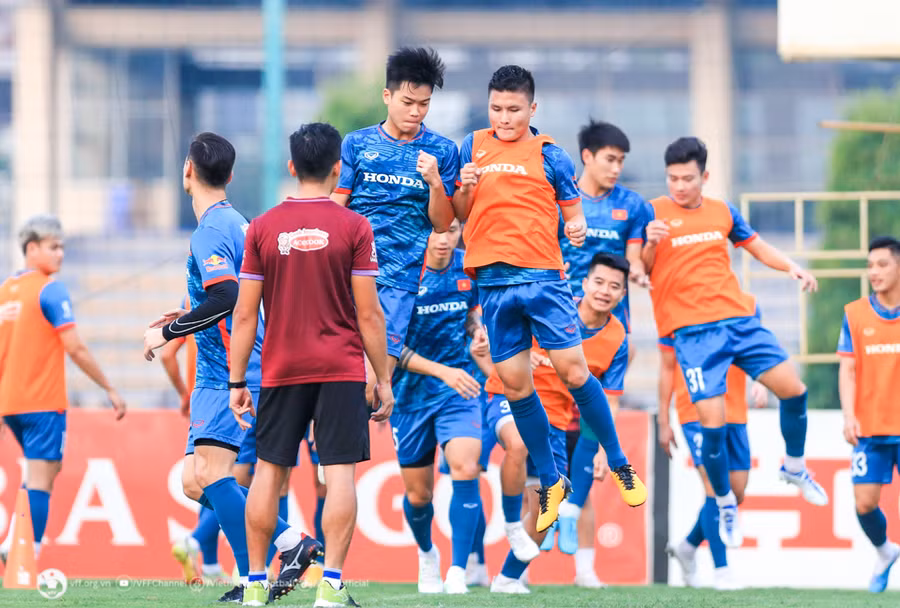 Các cầu thủ đội tuyển Việt Nam chuẩn bị cho kỳ FIFA Days tháng 6.2023. Ảnh: VFF