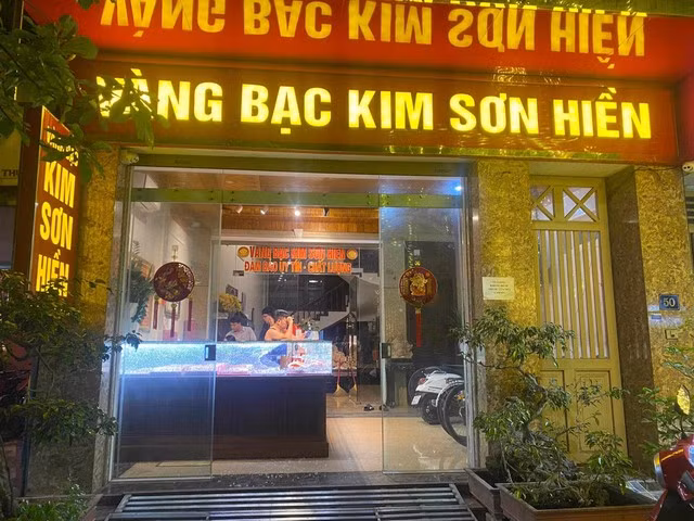Tiệm vàng nơi xảy ra vụ cướp.