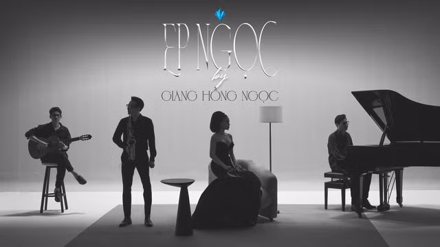 Bìa E.P Ngọc