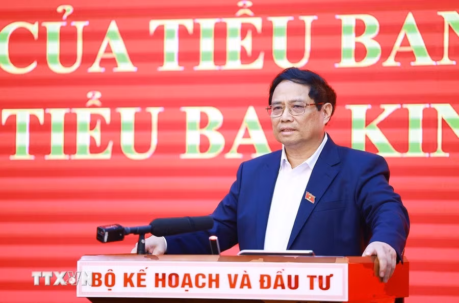 Thủ tướng Phạm Minh Chính, Trưởng Tiểu ban Kinh tế-Xã hội Đại hội XIV của Đảng phát biểu. (Ảnh: Dương Giang/TTXVN)