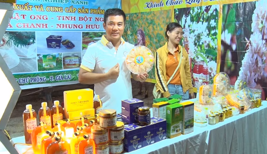 Sản phẩm “Yến sào thiên nhiên cao cấp Nhật Yến” của anh Nguyễn Văn Minh (xã Ia Boòng) đã đạt chứng nhận OCOP 3 sao cấp tỉnh. Ảnh: H.T