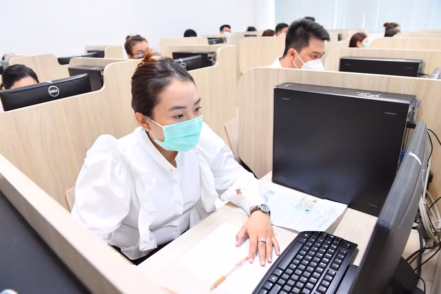 Chính thức bỏ thi thăng hạng viên chức (ảnh minh họa)