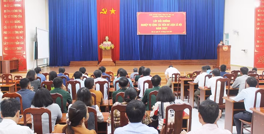 Quang cảnh lớp bồi dưỡng nghiệp vụ cộng tác viên dư luận xã hội năm 2022. Ảnh: Phan Lài