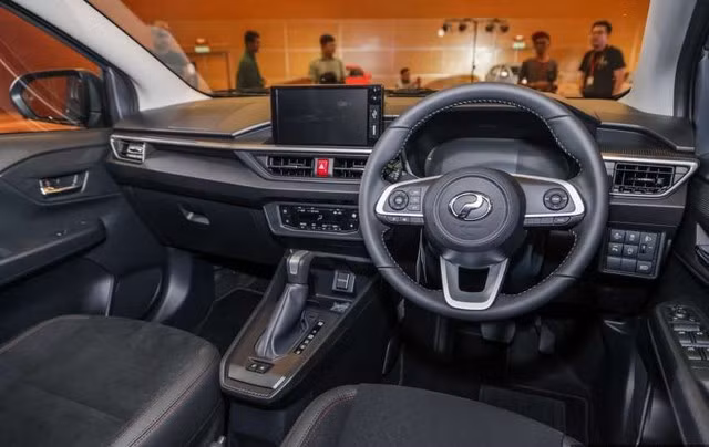 Khoang lái Toyota Wigo 2023 có phong cách thiết kế tương tự Toyota Raize Khoang lái Toyota Wigo 2023 có phong cách thiết kế tương tự Toyota Raize