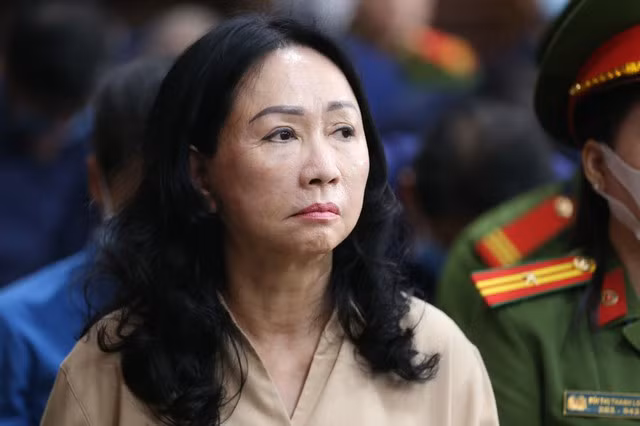 Theo cơ quan công tố, bị cáo Trương Mỹ Lan không hề ăn năn. Ảnh: HOÀNG TRIỀU Theo cơ quan công tố, bị cáo Trương Mỹ Lan không hề ăn năn. Ảnh: HOÀNG TRIỀU