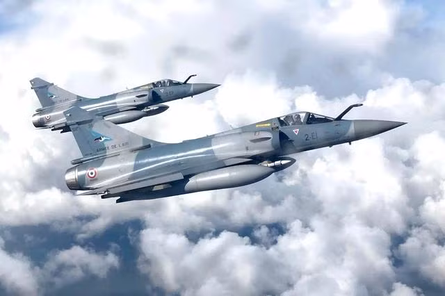 Chiến đấu cơ Mirage 2000 của Pháp trong một chuyến tuần tra của NATO ở Estonia