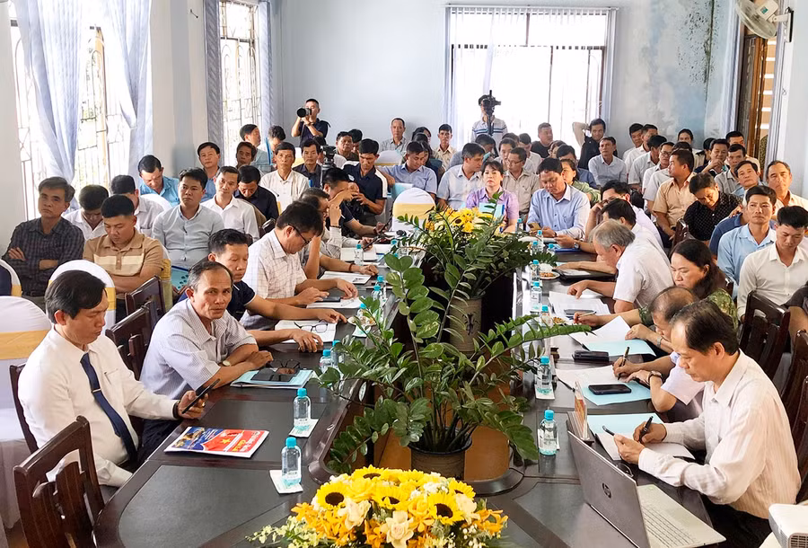 Các đại biểu tham dự Hội thảo “Giải pháp sử dụng thuốc BVTV an toàn, hiệu quả, nâng cao chất lượng, giá trị gia tăng, khả năng cạnh tranh, thúc đẩy xuất khẩu nông sản, bảo vệ sức khỏe con người và môi trường. Ảnh: Lê Nam