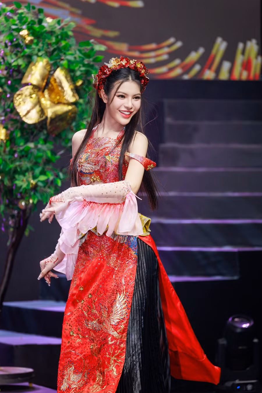 Á hậu 1 Tường San