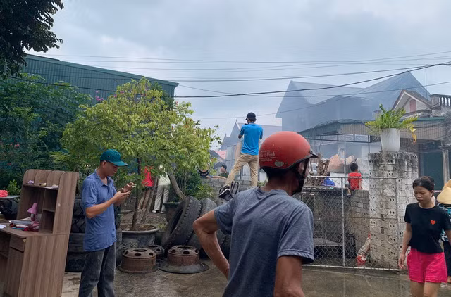 Hiện trường cháy nhà xưởng ở Thanh Hóa khiến một nữ sinh tử vong Hiện trường cháy nhà xưởng ở Thanh Hóa khiến một nữ sinh tử vong