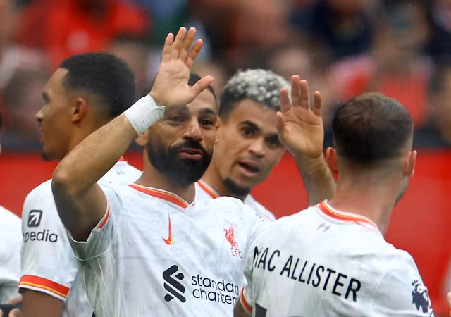 Mohamed Salah xứng danh "hung thần" của Man United Mohamed Salah xứng danh "hung thần" của Man United