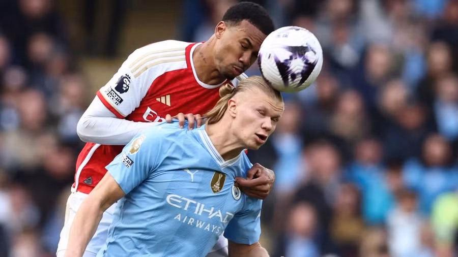 Haaland 'bất lực' trước hàng thủ Arsenal. (Nguồn: Getty Images)