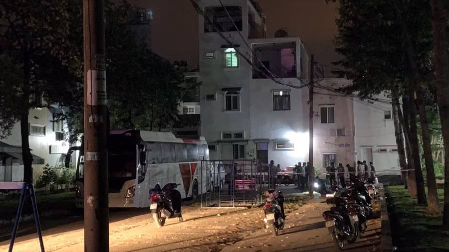 Công an khám nghiệm 1 vụ án mạng trước đó Công an khám nghiệm 1 vụ án mạng trước đó