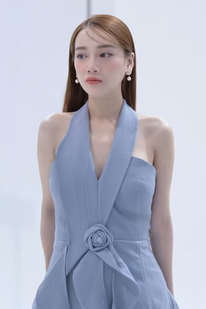 Nhã Phương trở lại với Yêu trước ngày cưới - Ảnh 1. Nhã Phương tại buổi chụp ảnh áp-phích phim “Yêu trước ngày cưới”. (Ảnh do nhà sản xuất cung cấp)