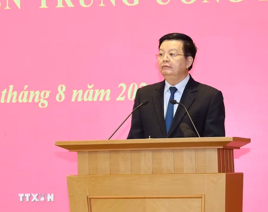 Đồng chí Mai Văn Chính, Tân Trưởng Ban Dân vận Trung ương phát biểu. (Ảnh: Trí Dũng/TTXVN) Đồng chí Mai Văn Chính, Tân Trưởng Ban Dân vận Trung ương phát biểu. (Ảnh: Trí Dũng/TTXVN)