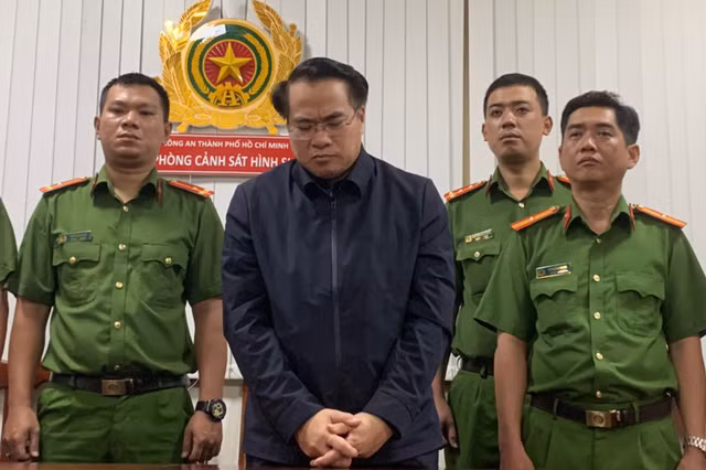 Ông Đặng Việt Hà lúc bị bắt.