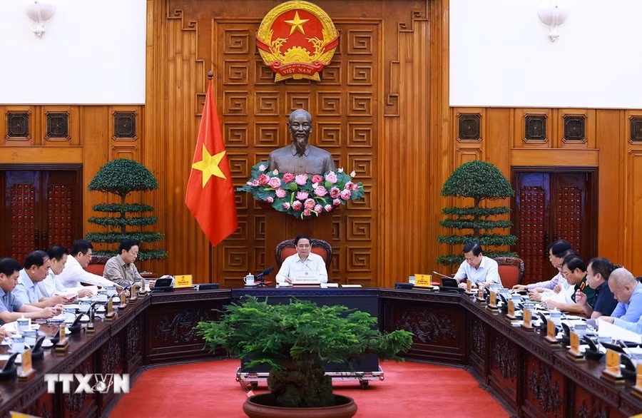 Thủ tướng Phạm Minh Chính chủ trì cuộc họp. (Ảnh: Dương Giang/TTXVN)