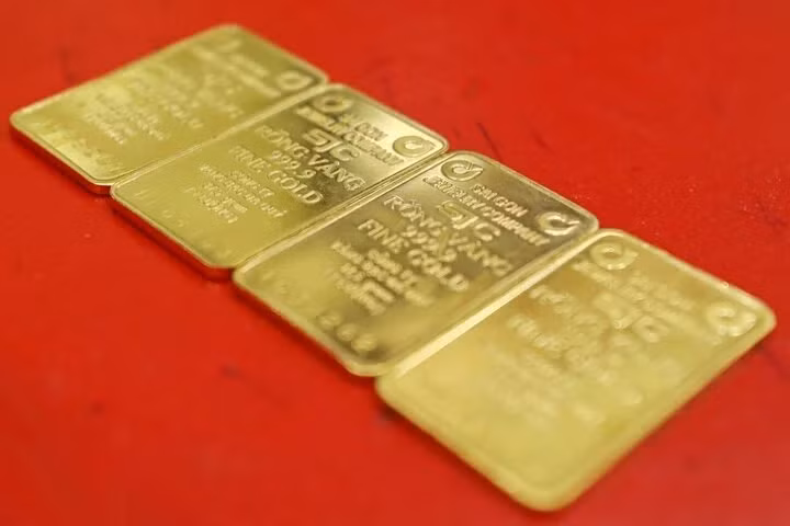 Giá vàng hôm nay trụ vững ở mức cao. Ảnh: Công Hiếu/VTC News