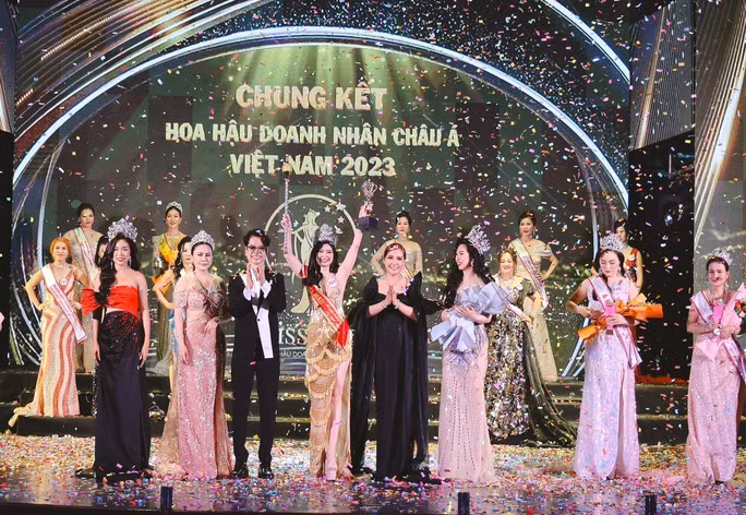 Doanh nhân Hà Nội Lê Thị Thơ đăng quang Hoa hậu Doanh nhân châu Á Việt Nam 2023