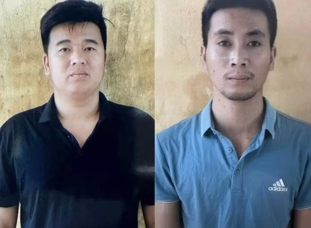 Các nghi phạm Nguyễn Nam Hùng (trái) và Đoàn Văn Quang tại cơ quan điều tra.