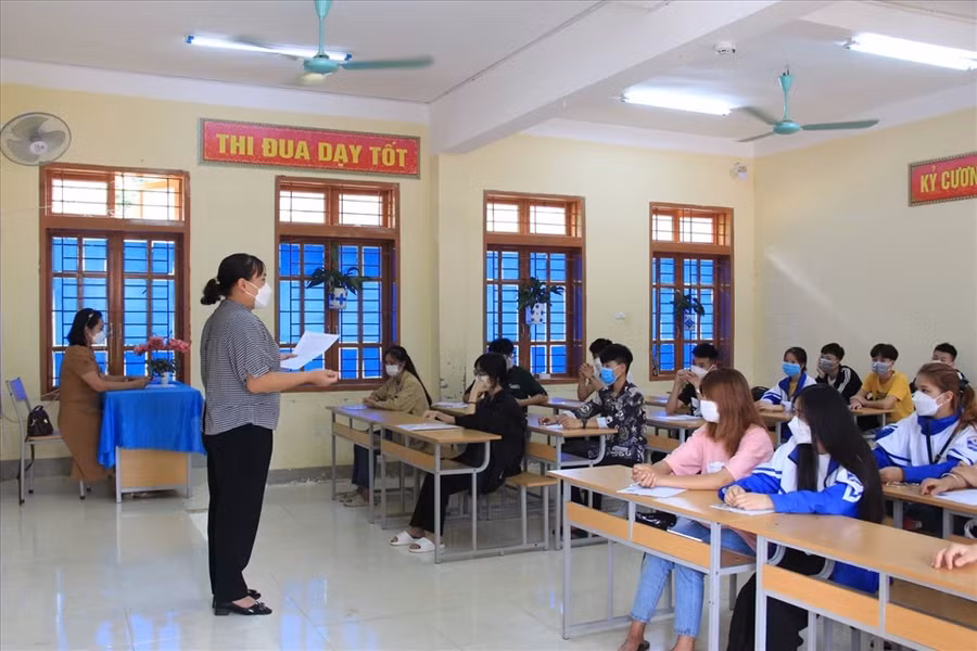 Thí sinh tham dự kỳ thi tốt nghiệp THPT năm 2022. Ảnh: Khánh Linh