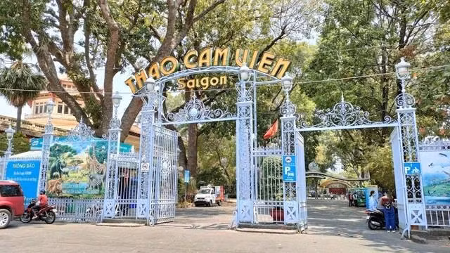 Thảo Cầm Viên Sài Gòn luôn là điểm đến thu hút khách du lịch. ẢNH: NHÃ THANH Thảo Cầm Viên Sài Gòn luôn là điểm đến thu hút khách du lịch. ẢNH: NHÃ THANH