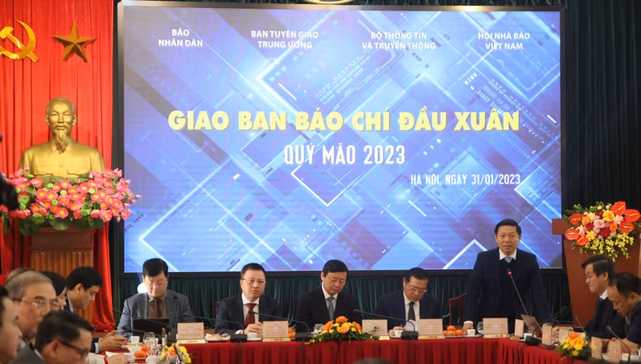 Ông Trần Thanh Lâm - Phó Trưởng Ban Tuyên giáo Trung ương phát biểu tại giao ban báo chí đầu xuân Quý Mão. Ảnh: T.Vương