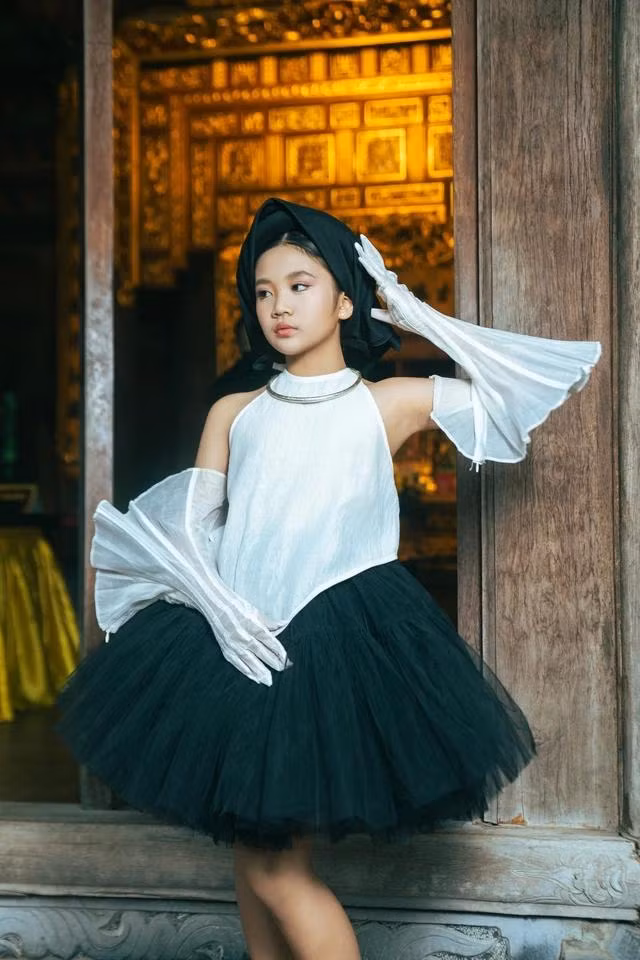 An An thể hiện đam mê thời trang ngay từ khi còn bé. ẢNH: EUNOIA BY AN