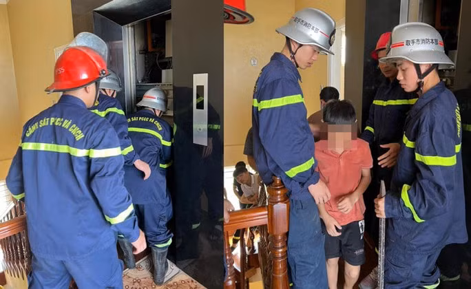 Lực lượng chức năng giải cứu thành công đưa cháu bé ra ngoài. Ảnh: Công an cung cấp