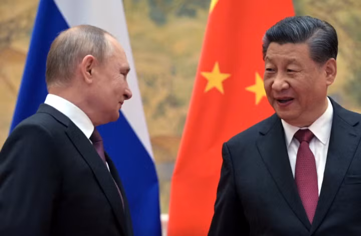 Tổng thống Nga Vladimir Putin và Chủ tịch Trung Quốc Tập Cận Bình gặp nhau tại Bắc Kinh vào tháng 2/2022. (Ảnh: Reuters)