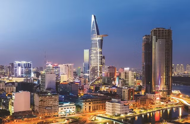 Chính phủ, Thủ tướng Chính phủ yêu cầu Bộ trưởng, Thủ trưởng cơ quan ngang bộ, Thủ trưởng cơ quan thuộc Chính phủ, Chủ tịch UBND các tỉnh, thành phố trực thuộc Trung ương với tinh thần Chủ đề điều hành của năm 2024 "Kỷ cương trách nhiệm, chủ động kịp thời, tăng tốc sáng tạo, hiệu quả bền vững". Ảnh VGP