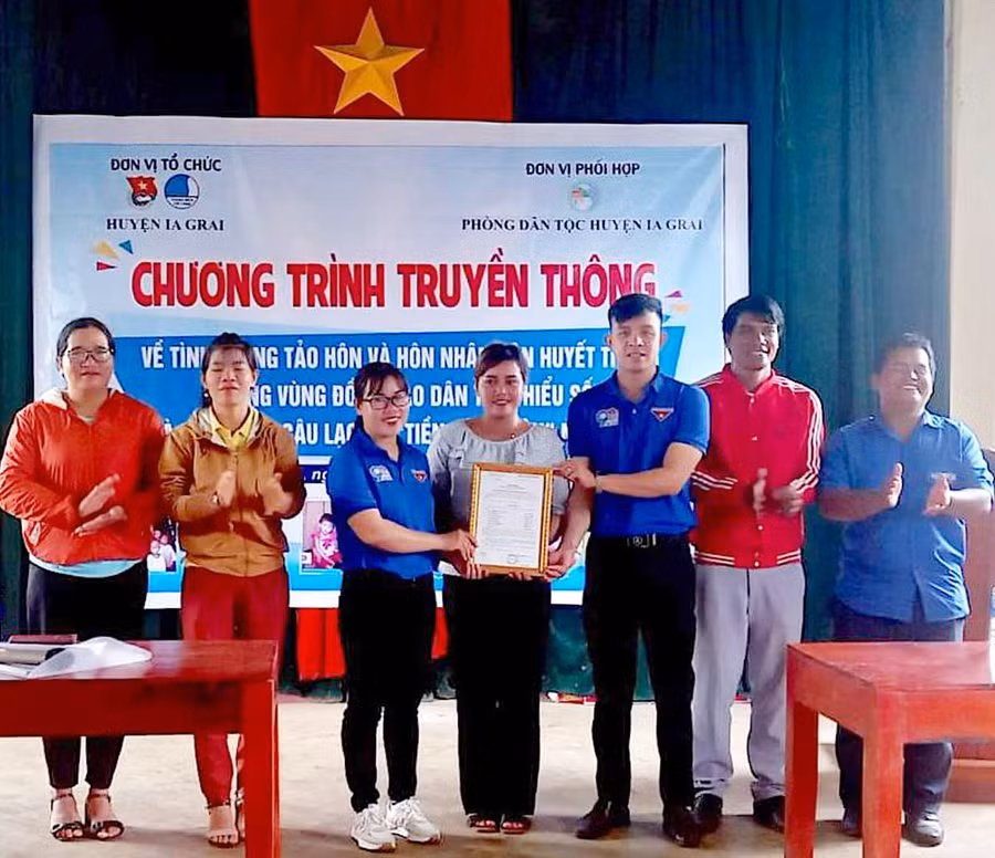 Ra mắt CLB “Tiền hôn nhân” xã Ia Bă (huyện Ia Grai). Ảnh đơn vị cung cấp