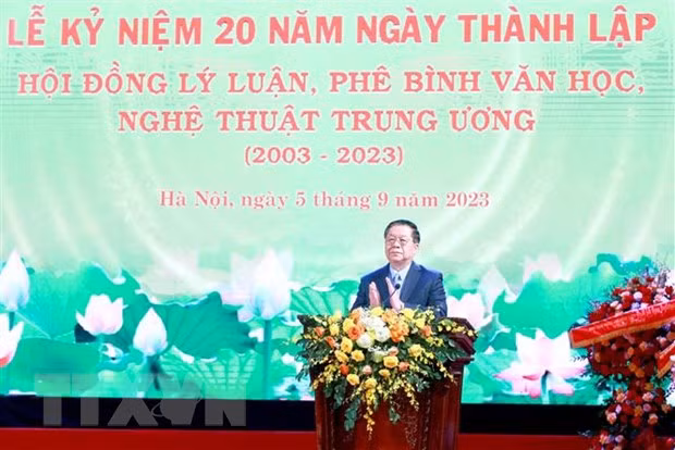 Ông Nguyễn Trọng Nghĩa, Bí thư Trung ương Đảng, Trưởng Ban Tuyên giáo Trung ương, phát biểu chúc mừng. (Ảnh: Phương Hoa/TTXVN) Ông Nguyễn Trọng Nghĩa, Bí thư Trung ương Đảng, Trưởng Ban Tuyên giáo Trung ương, phát biểu chúc mừng. (Ảnh: Phương Hoa/TTXVN)