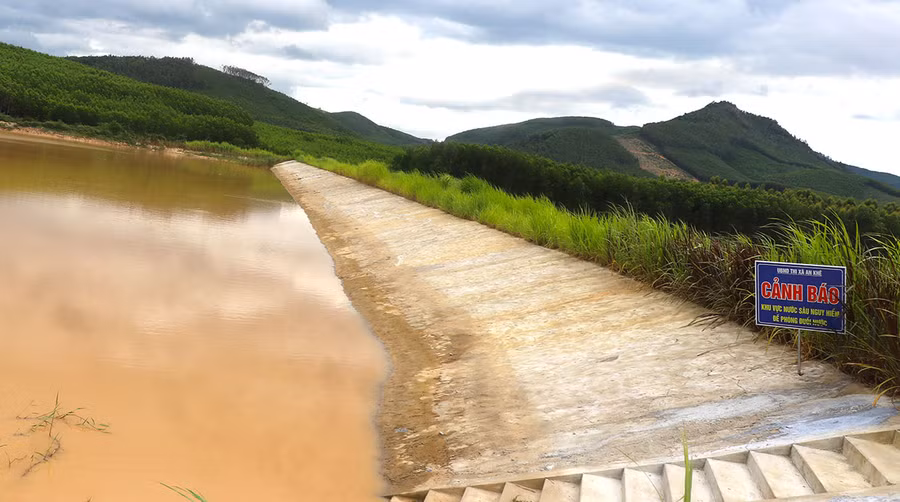 Hồ Bàu Làng (thôn An Điền Bắc, xã Cửu An) đã được thị xã An Khê sửa chữa, nâng cấp, mở rộng mở rộng tăng lượng nước tích trữ phục vụ sản xuất, điều tiết lũ. Ảnh: An Phát Hồ Bàu Làng (thôn An Điền Bắc, xã Cửu An) đã được thị xã An Khê sửa chữa, nâng cấp, mở rộng mở rộng tăng lượng nước tích trữ phục vụ sản xuất, điều tiết lũ. Ảnh: An Phát