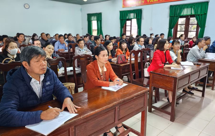 Các học viên tham gia lớp bồi dưỡng. Ảnh: Bá Bính Các học viên tham gia lớp bồi dưỡng. Ảnh: Bá Bính