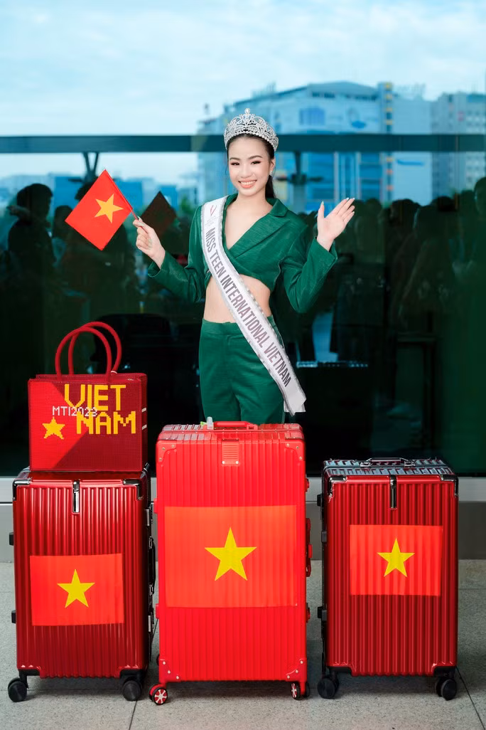 Bùi Vũ Xuân Nghi là người đẹp Việt Nam tranh tài tại cuộc thi Hoa hậu tuổi teen quốc tế 2023