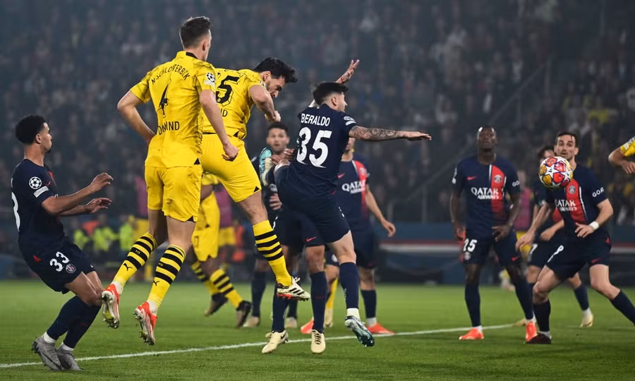Hummels đánh đầu ghi bàn thắng duy nhất ở trận lượt về. (Nguồn: AFP/Getty Images)