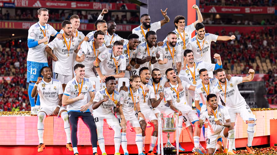 Real Madrid ăn mừng chức vô địch Cúp nhà Vua. Ảnh: AFP